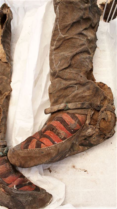 mongolian mummy boots